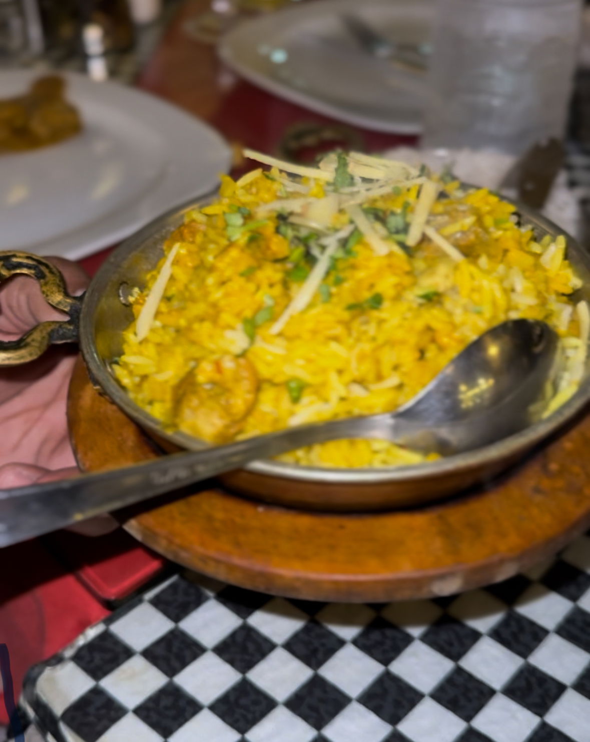 مطعم تندوري