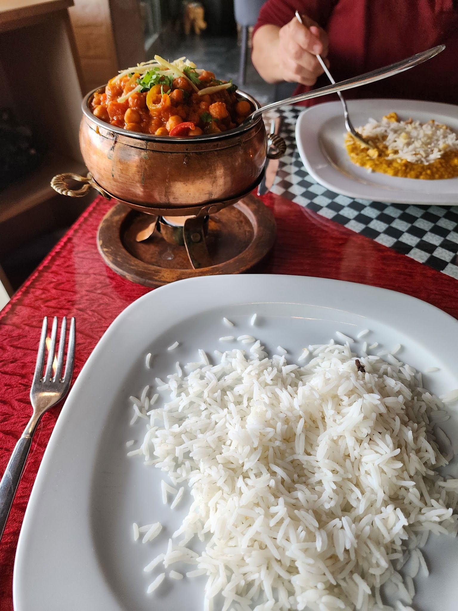 مطعم تندوري