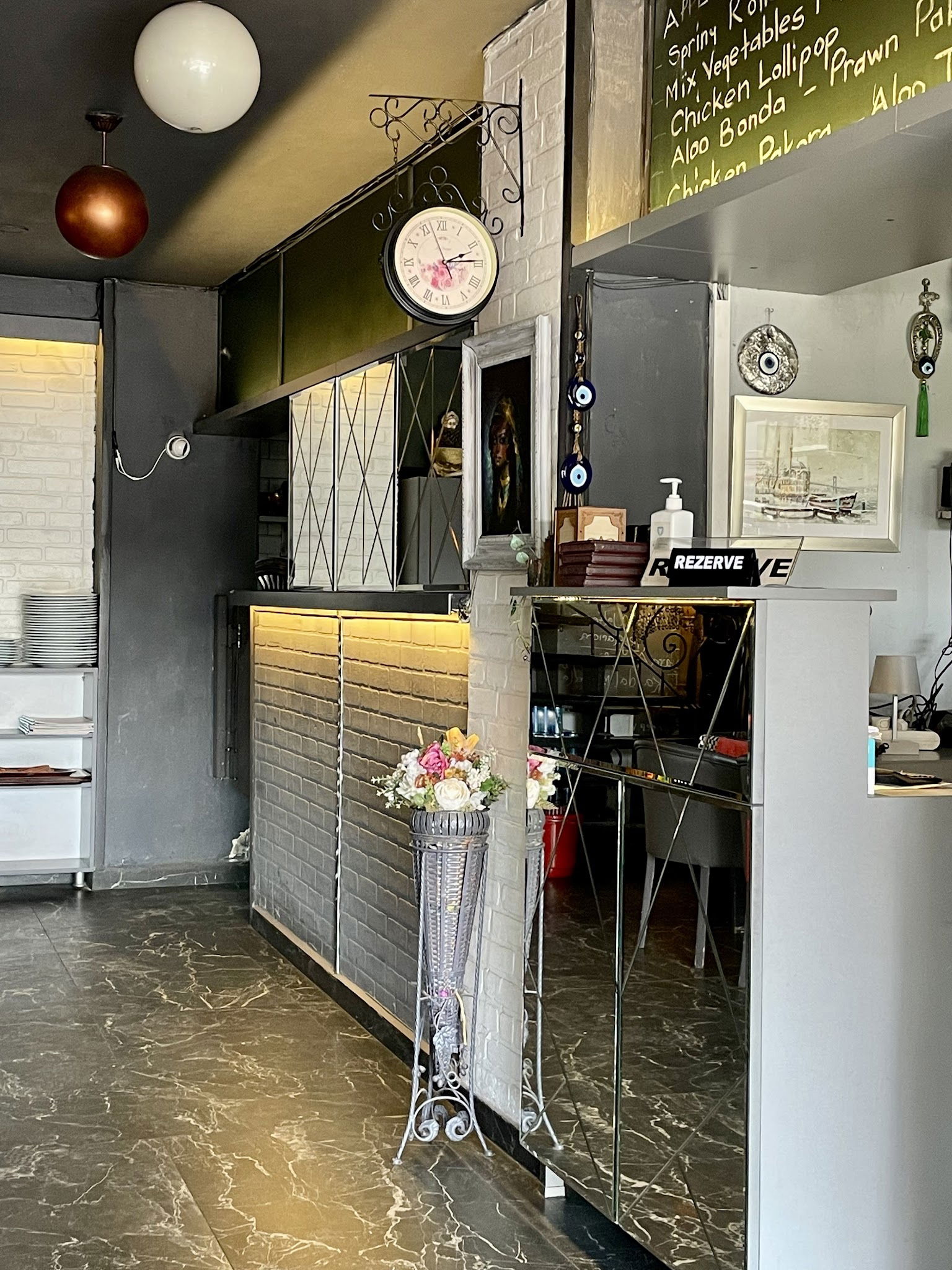 مطعم تندوري