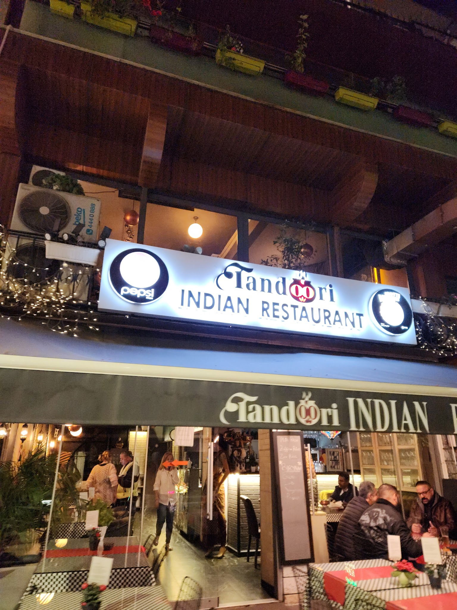 مطعم تندوري