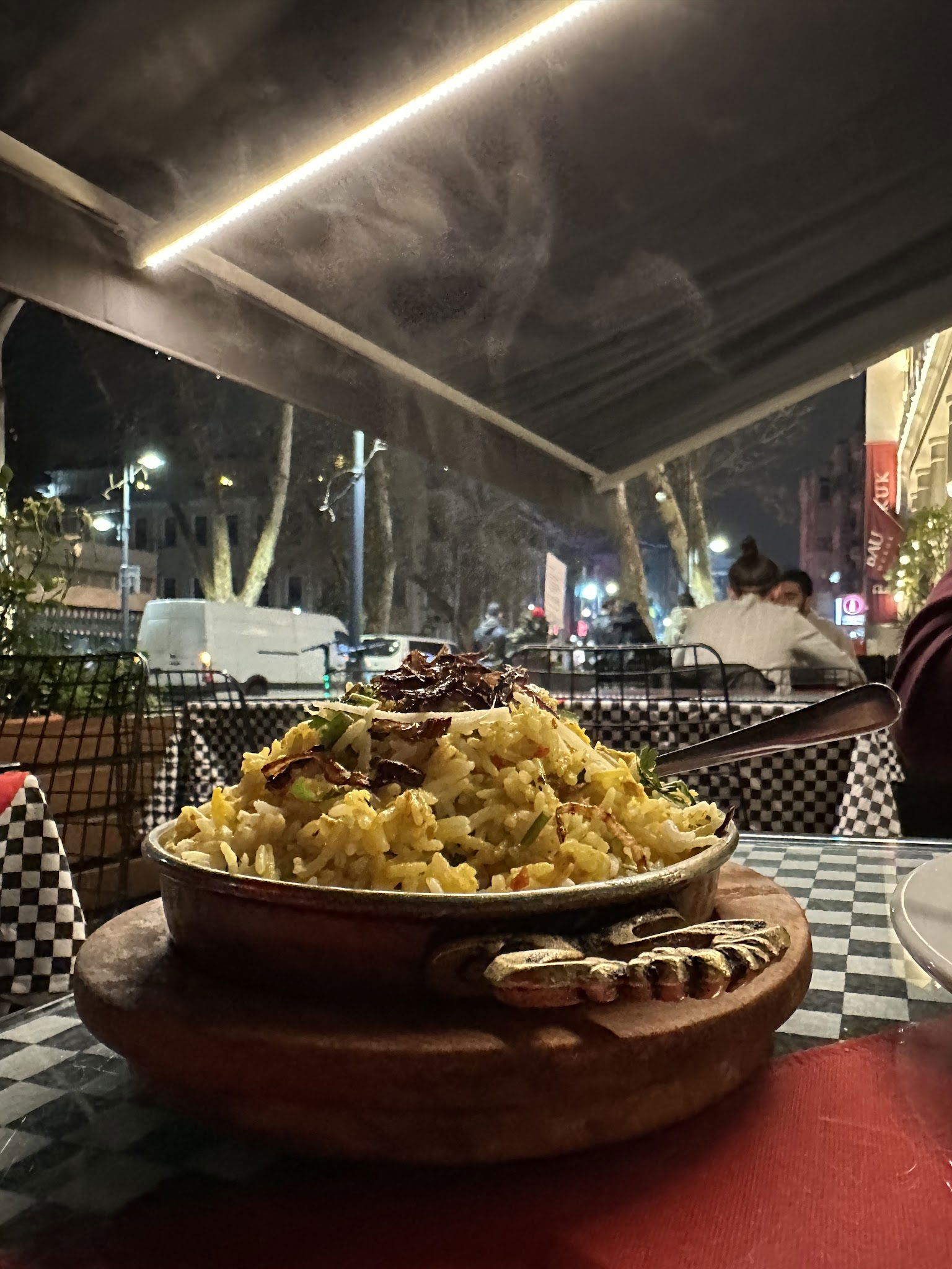 مطعم تندوري