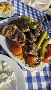 Anıt Restoran resimleri