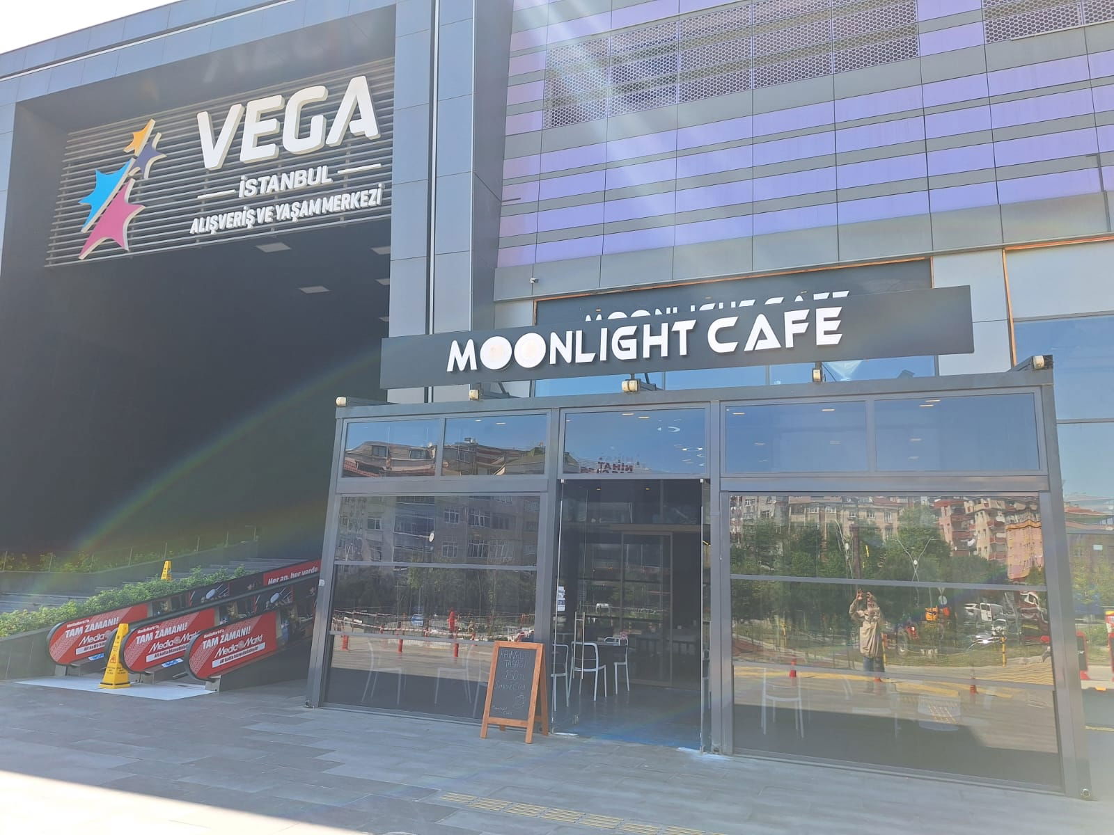 Moonlight Cafe Vega Avm