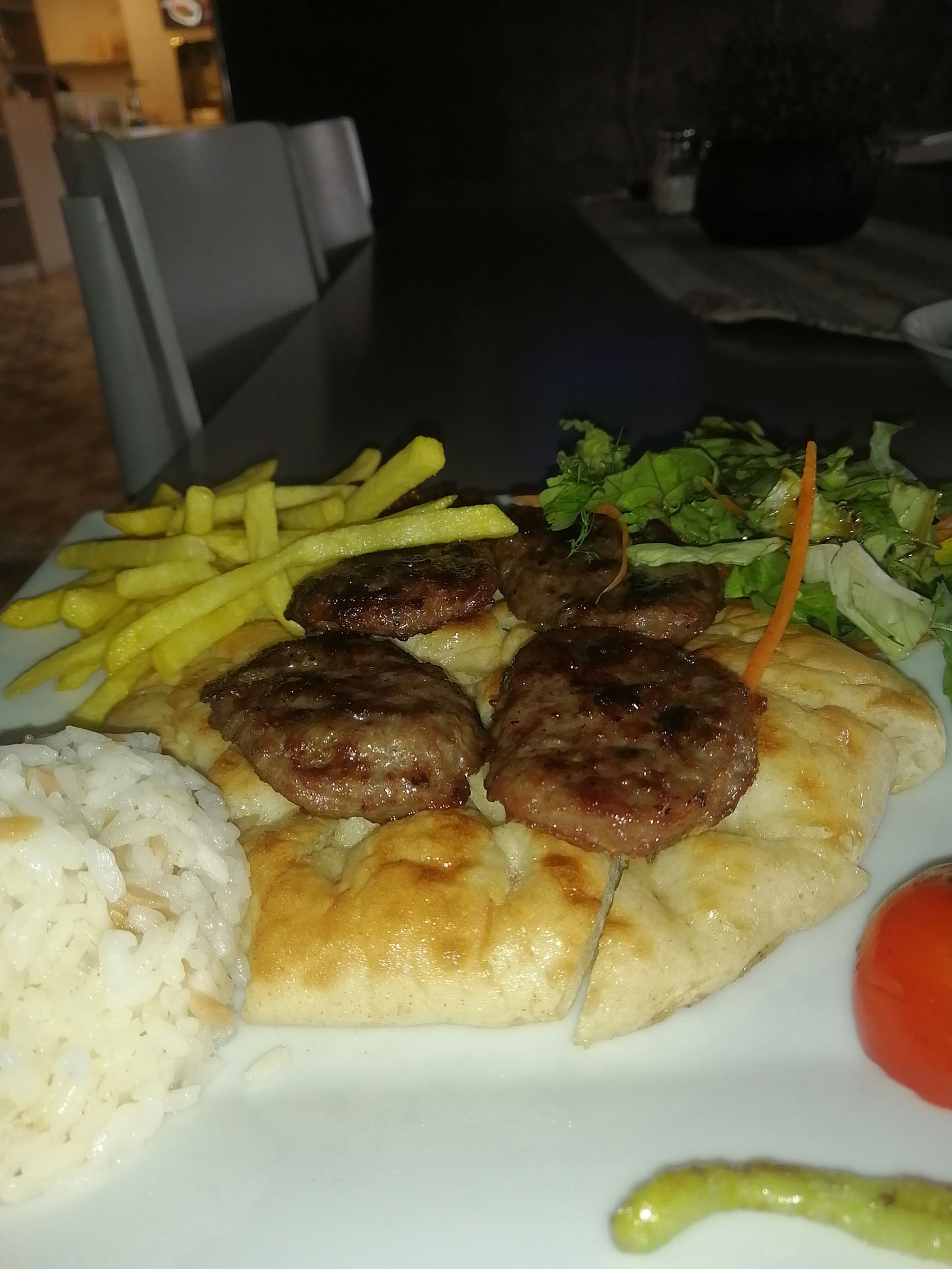 Köfteci Ramiz Kırşehir Dinlenme Tesisi