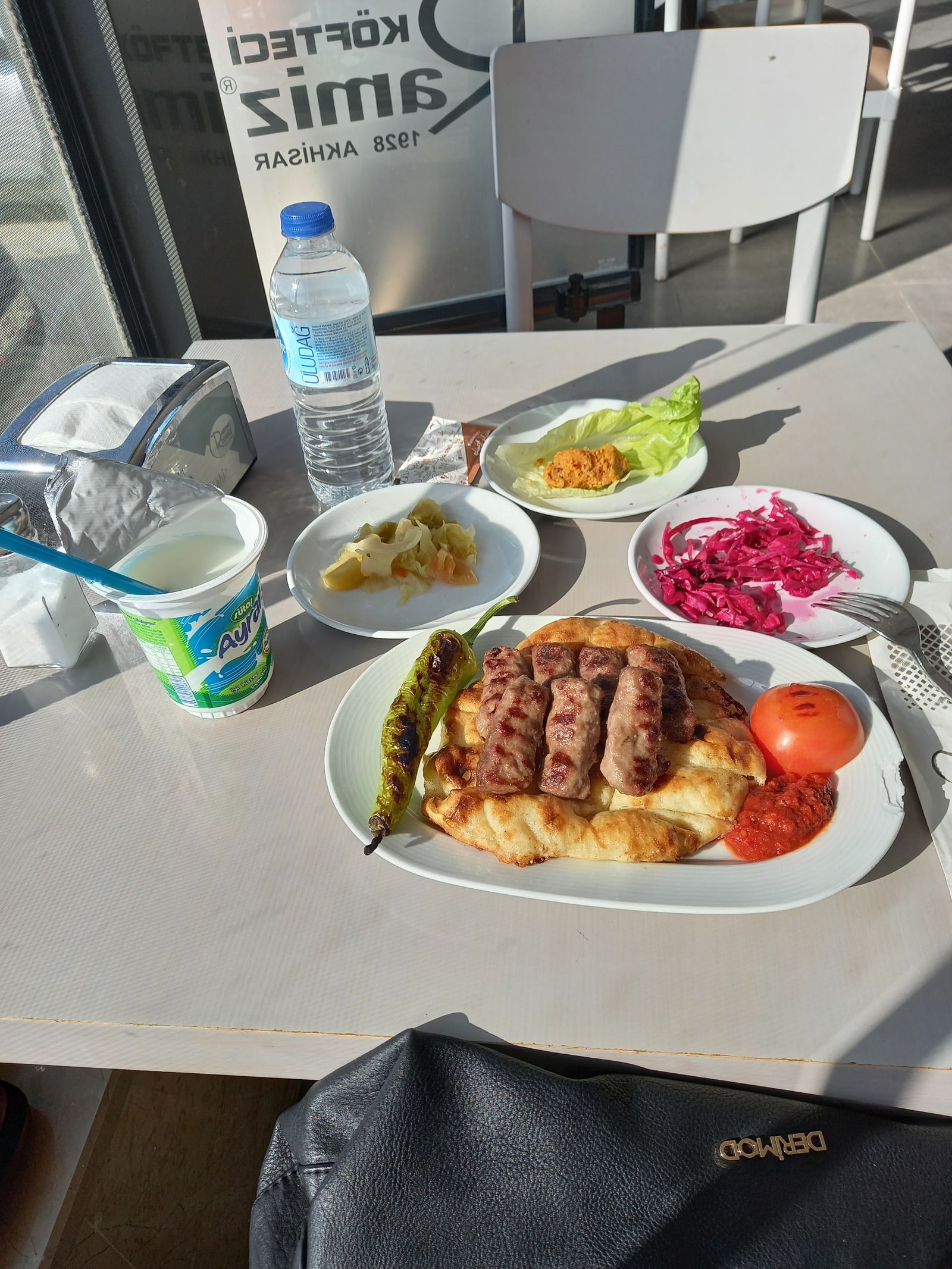 Köfteci Ramiz Kırşehir Dinlenme Tesisi