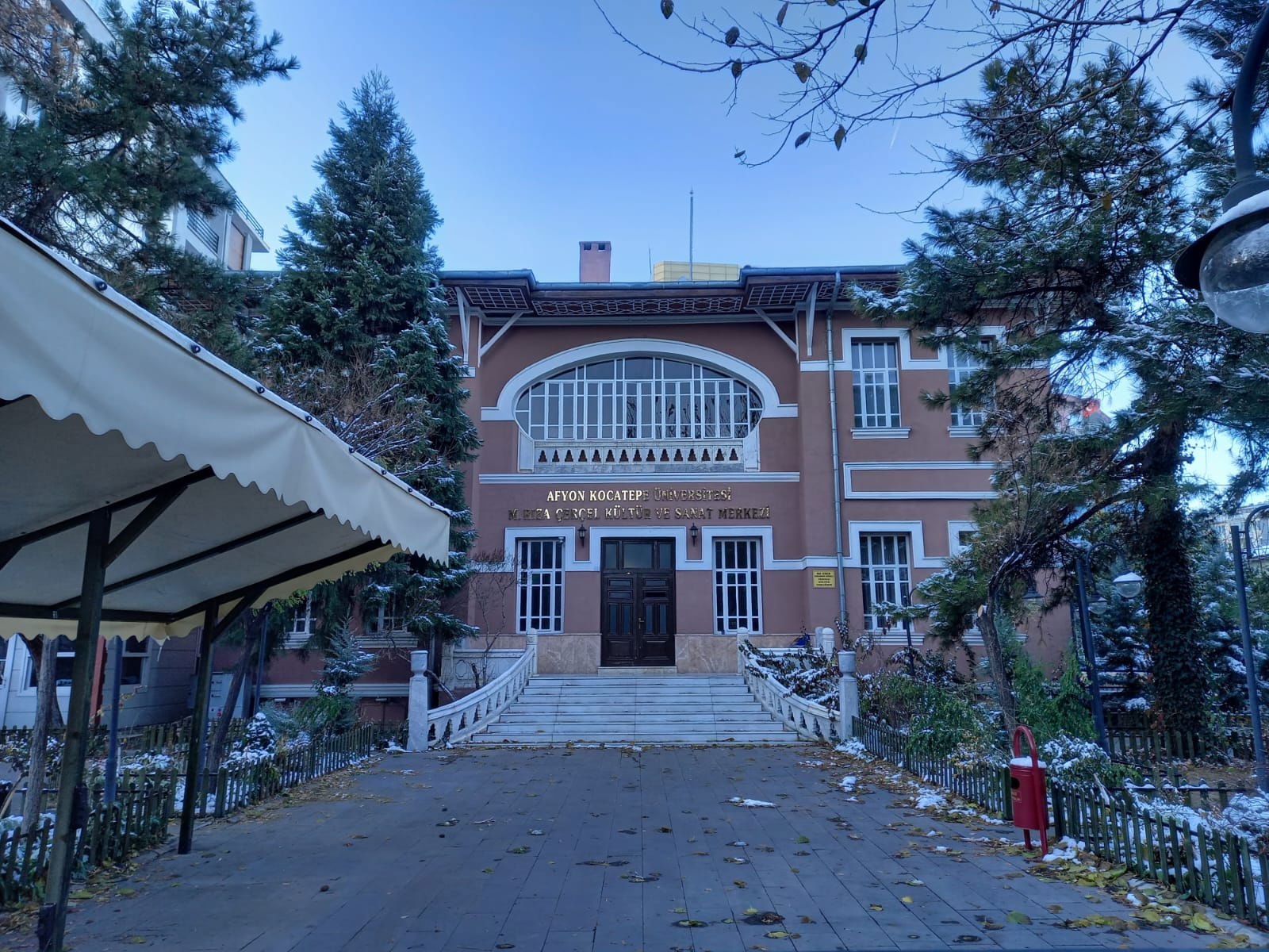 Rıza Çerçel Kültür Merkezi