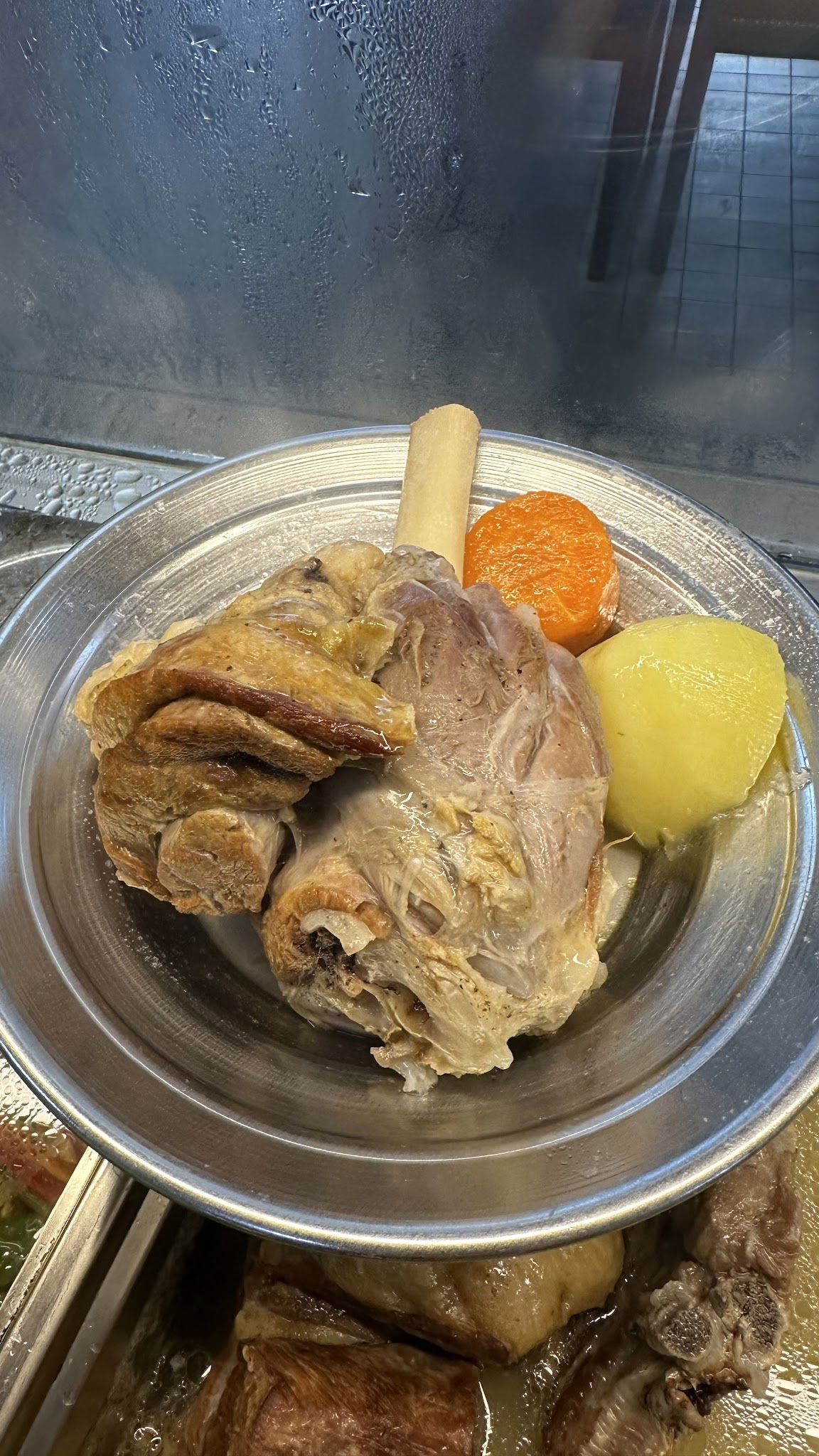 Kurucu Şahi̇n Marangozlar Şube