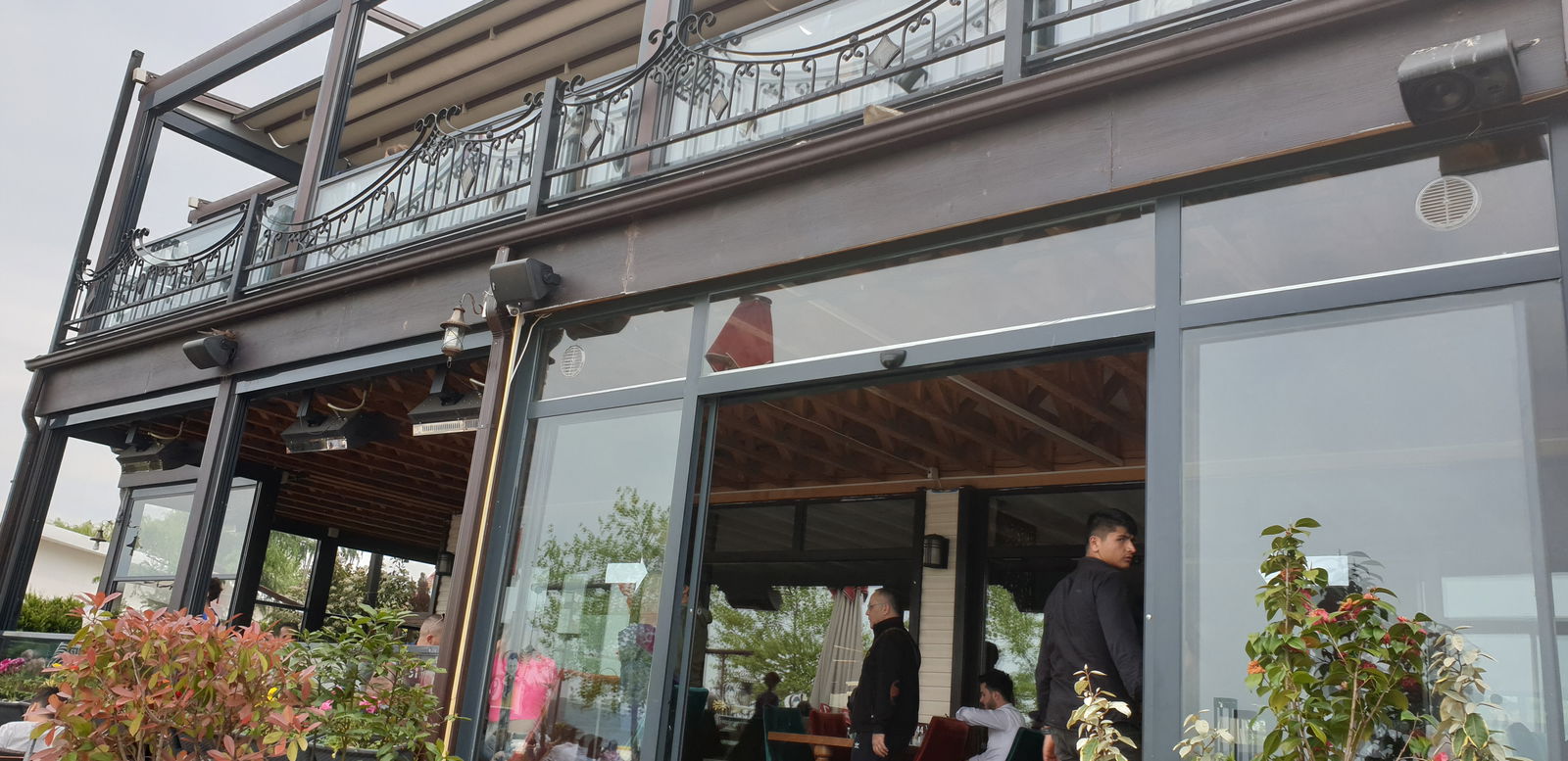 Şehrazat Restaurant