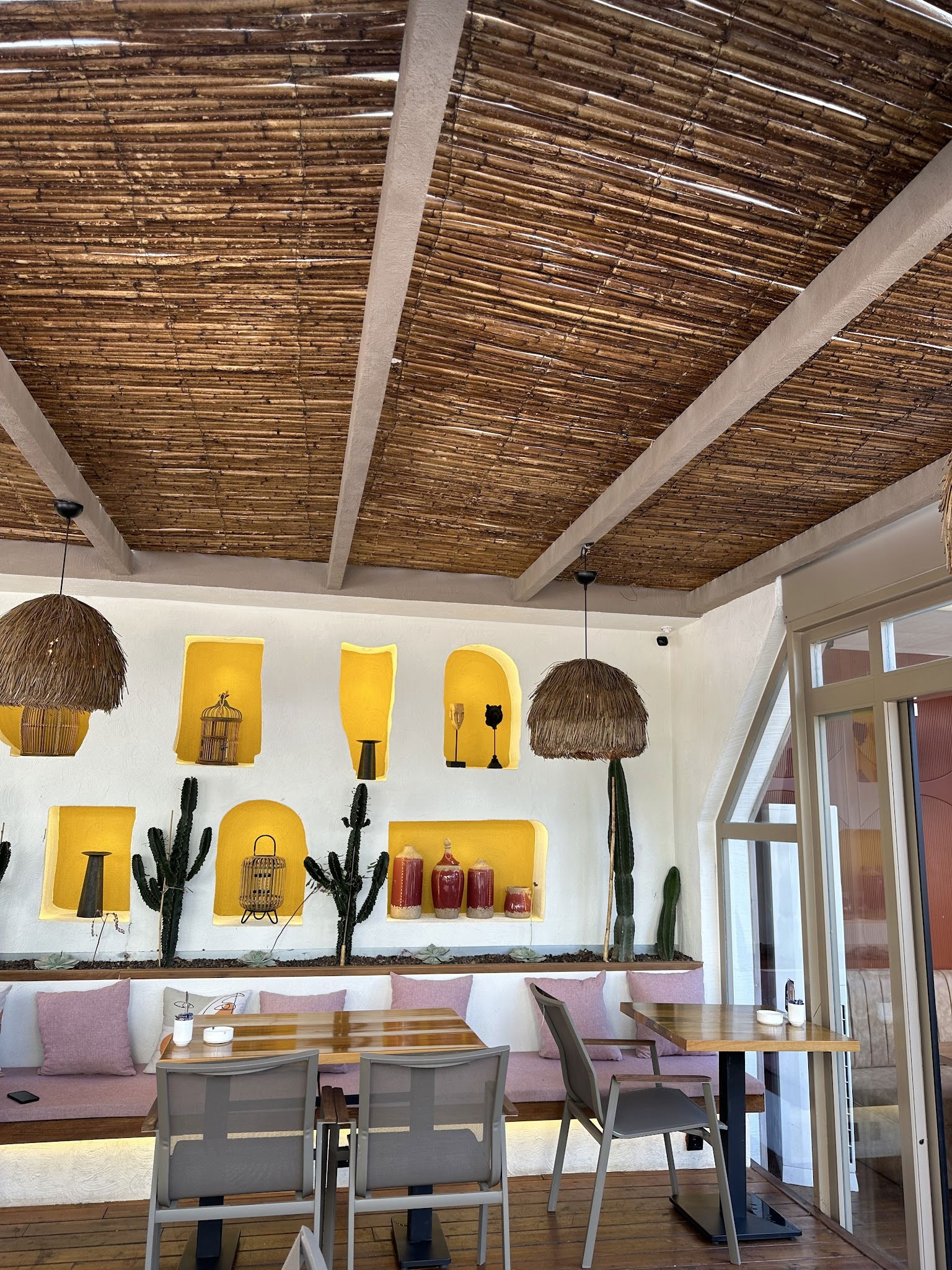 Meetsweet Coffee&Eatery