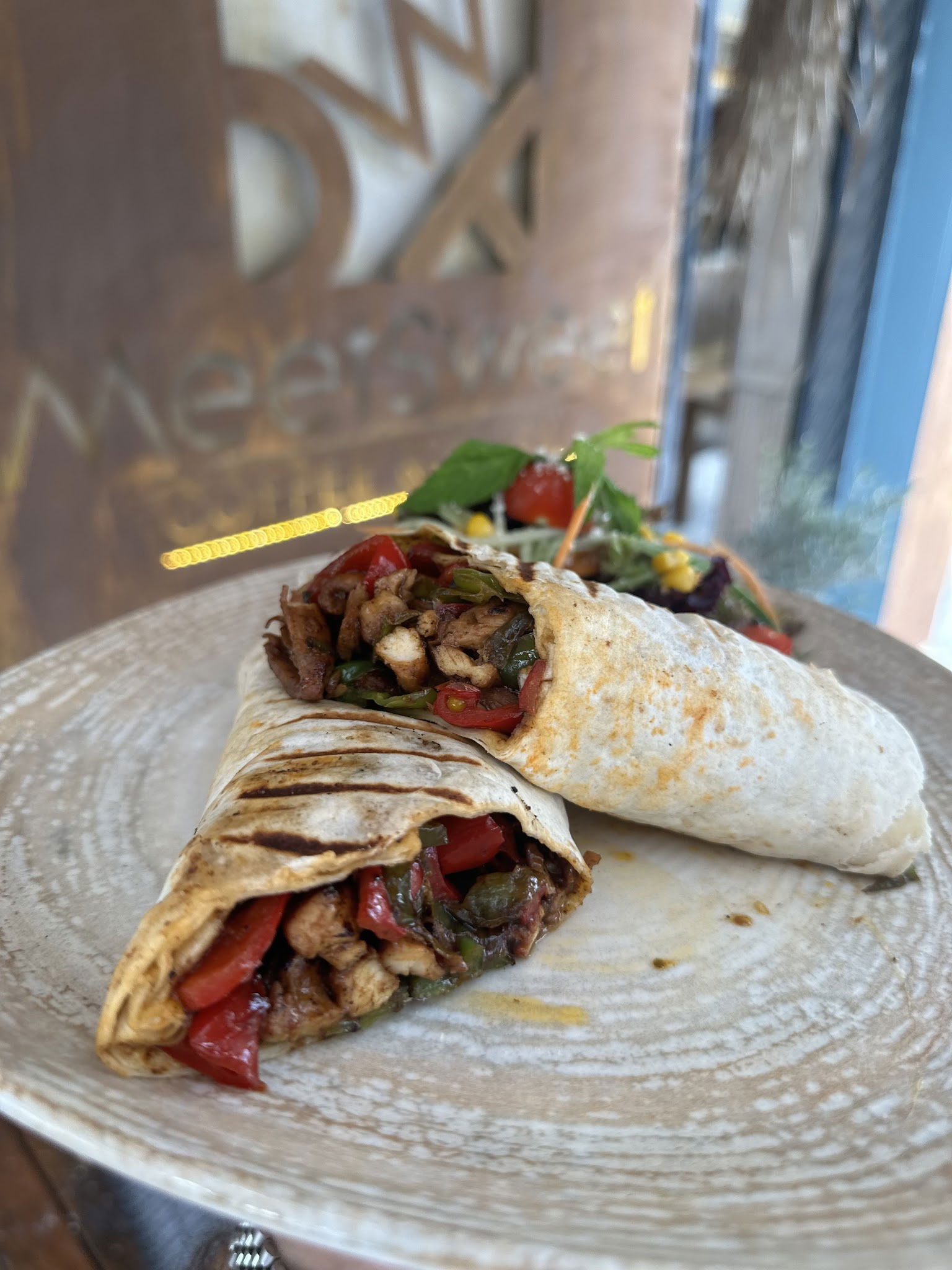 Meetsweet Coffee&Eatery