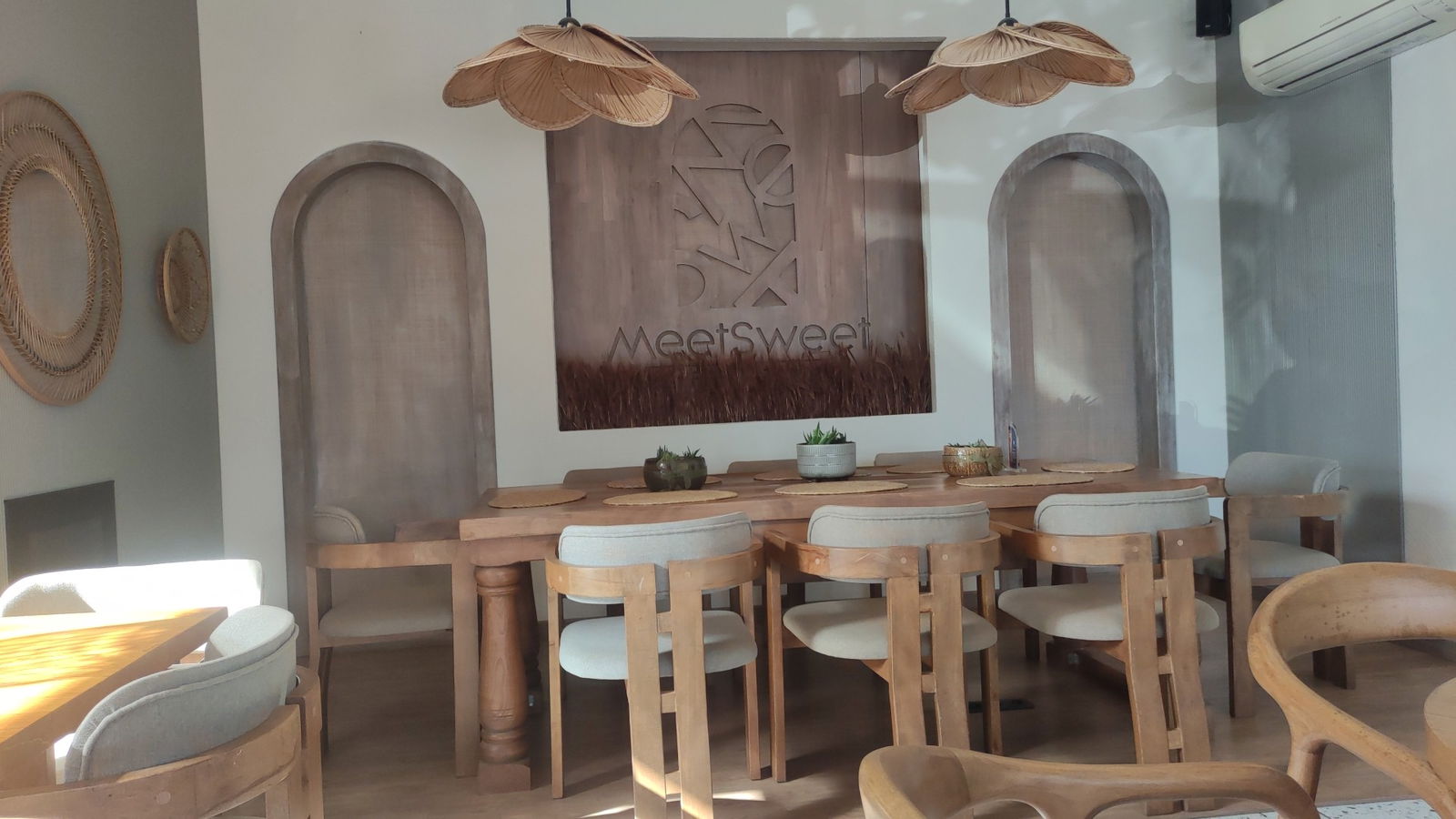 Meetsweet Coffee&Eatery