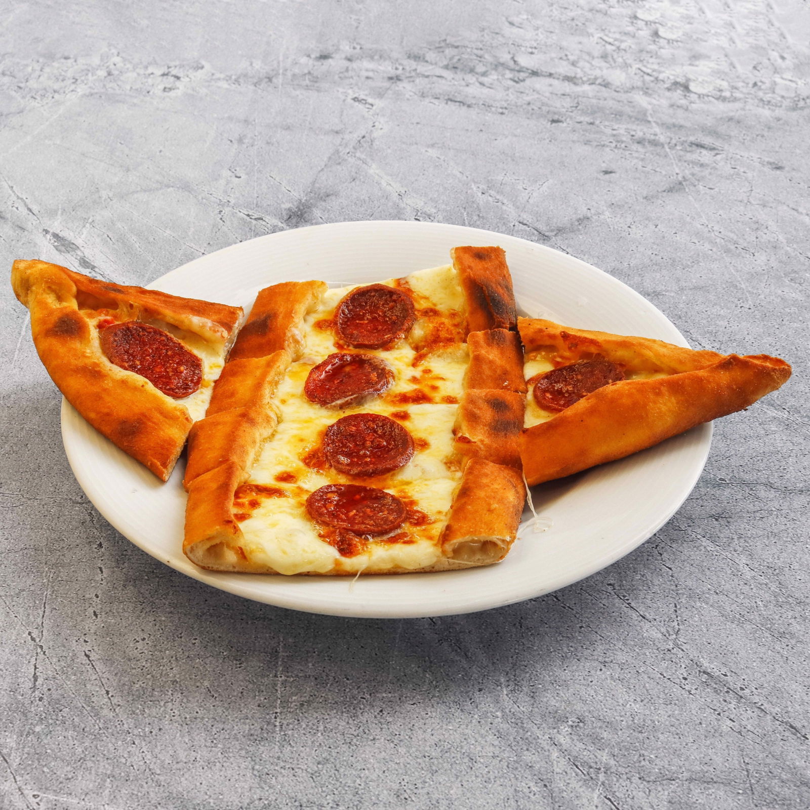 Sucuklu Kaşarlı Pide
