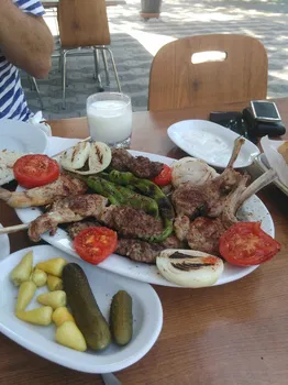 Hikmet Usta Kuzu Tandır Ocakbaşı resimleri