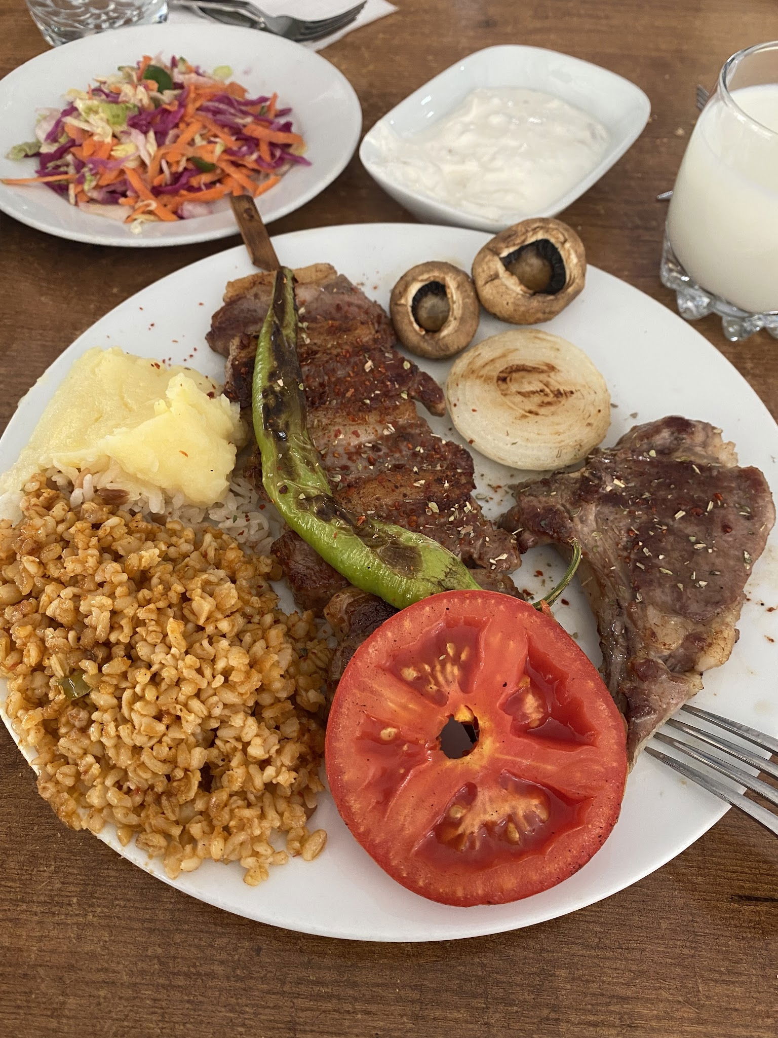 Hikmet Usta Kuzu Tandır Ocakbaşı