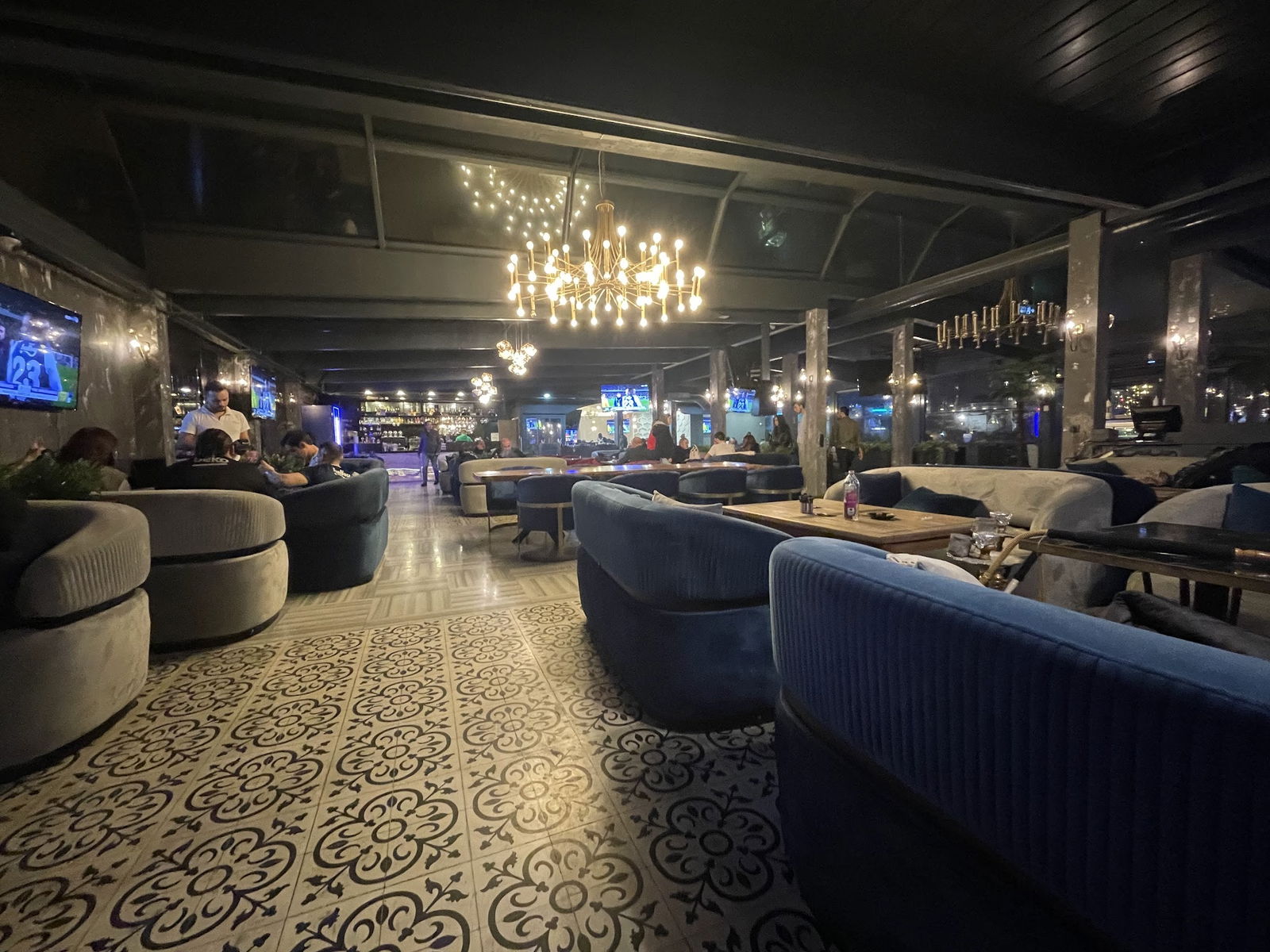 Lucky Lounge & Bistro