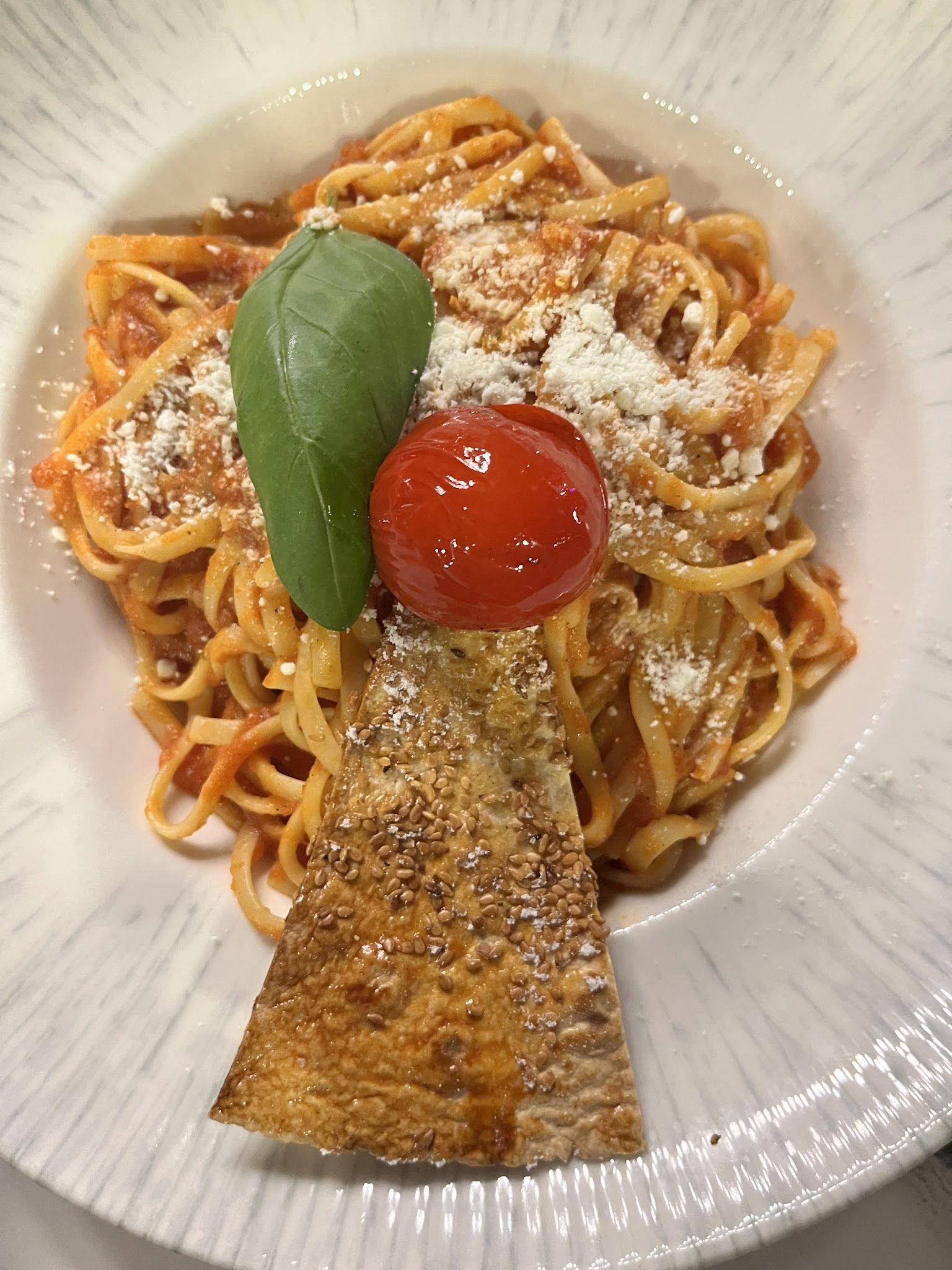 Lucky Lounge & Bistro