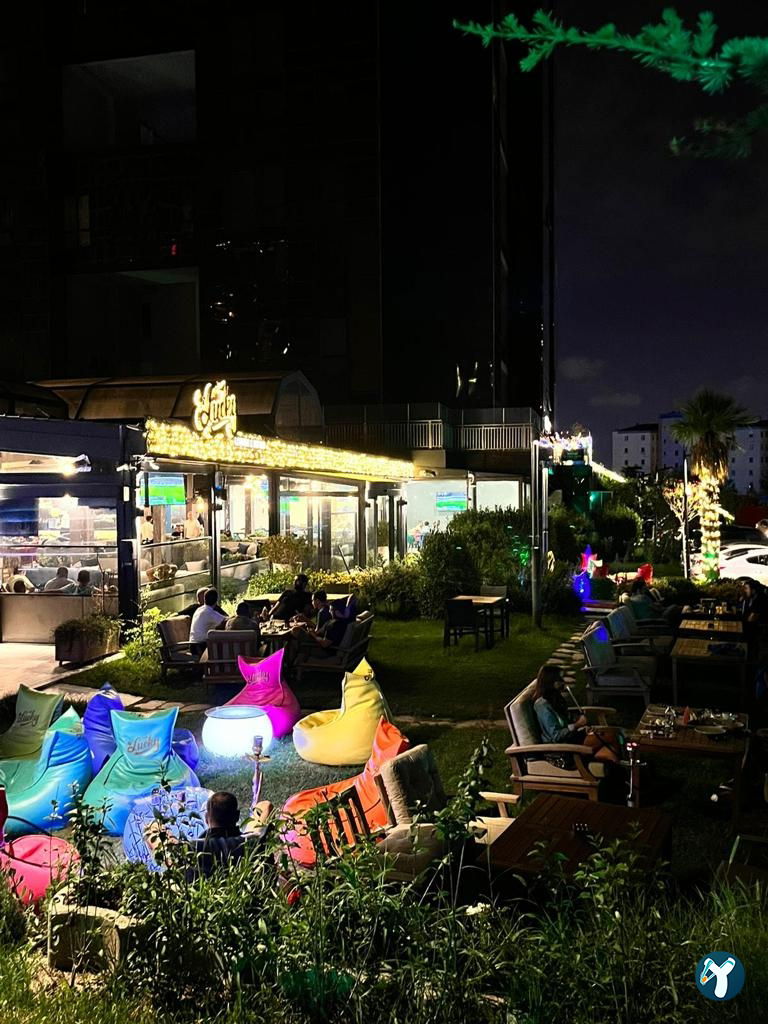 Lucky Lounge & Bistro
