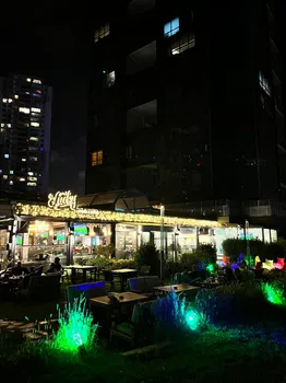 Lucky Lounge & Bistro resimleri