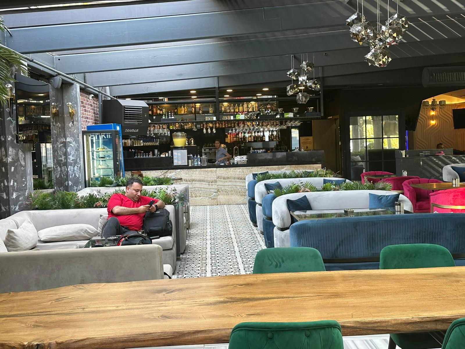 Lucky Lounge & Bistro