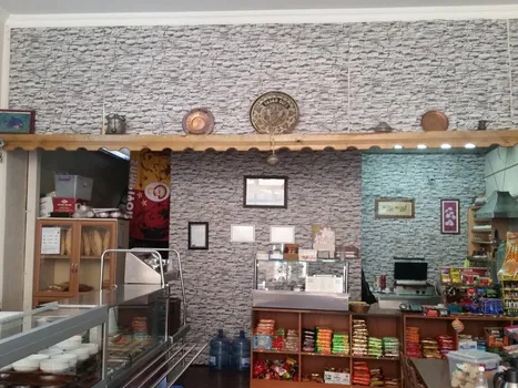 Yaşar Büfe resimleri