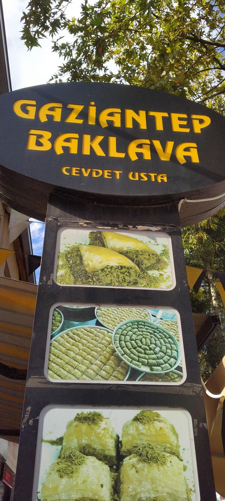 Gaziantep Baklava Yaşar Usta Mecidiye M.H Uzundere