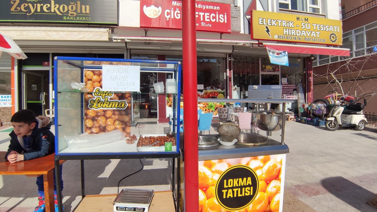 Meshur Lokma Ve Tulumba Tatlıcısı Sevcan Abla Etimesgut