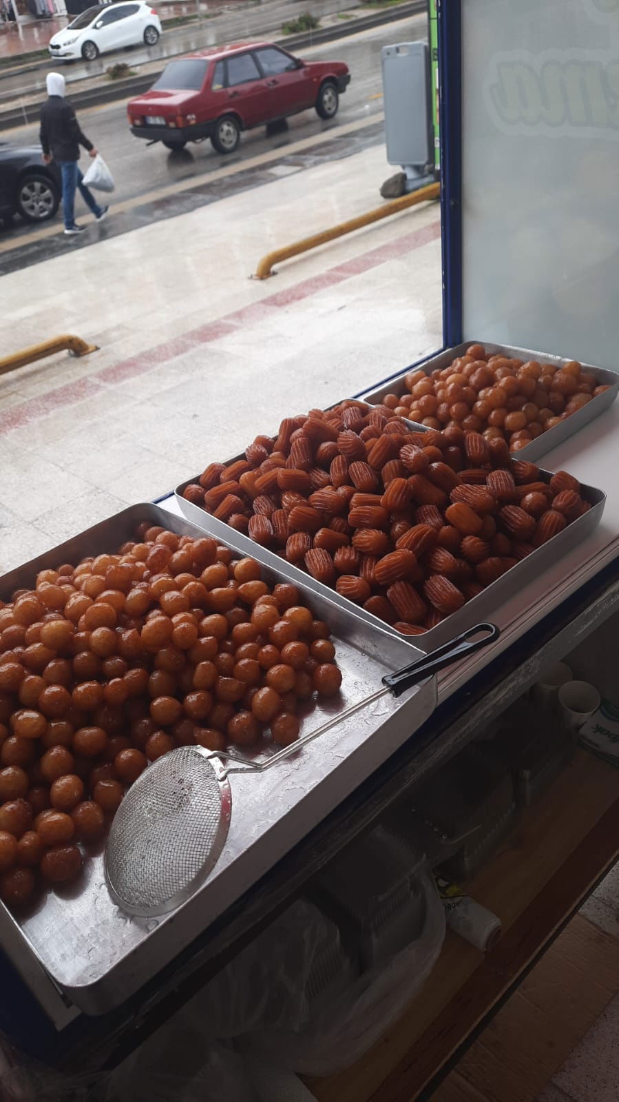 Meshur Lokma Ve Tulumba Tatlıcısı Sevcan Abla Etimesgut