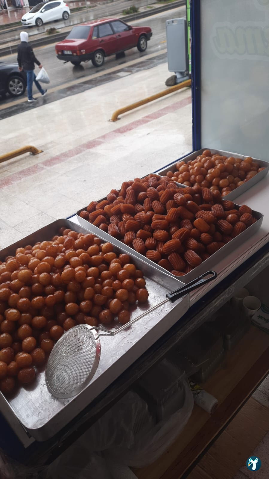 Meshur Lokma Ve Tulumba Tatlıcısı Sevcan Abla Etimesgut