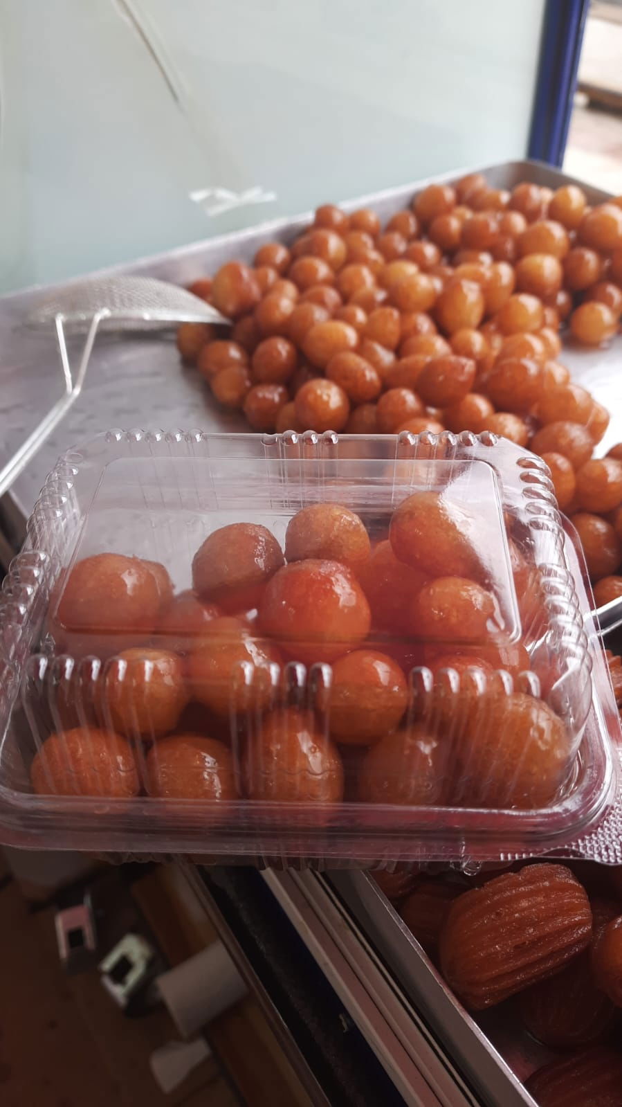 Meshur Lokma Ve Tulumba Tatlıcısı Sevcan Abla Etimesgut