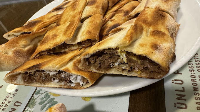 Ünlü Pide