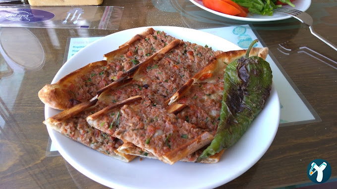 Ünlü Pide