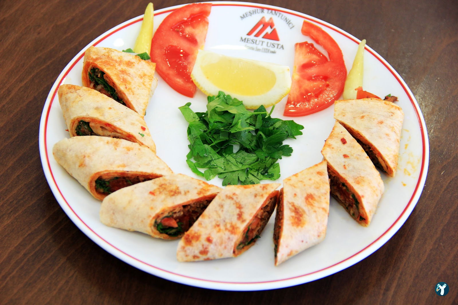 Meşhur Tantuni̇ci̇ Mesut Usta