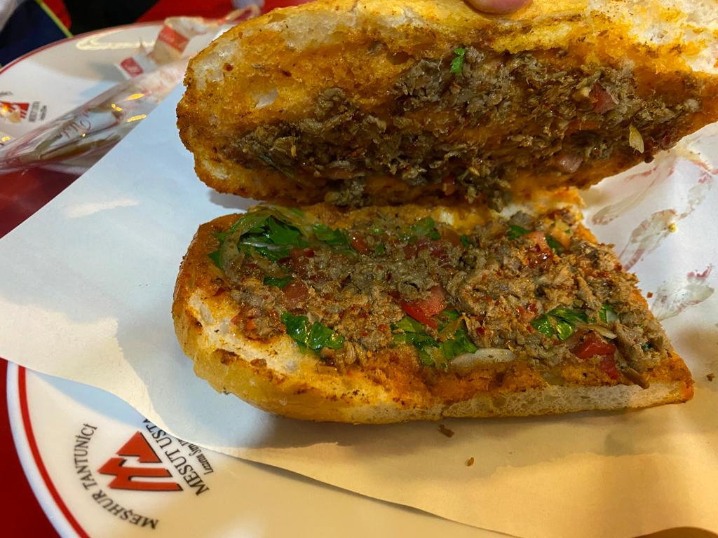 Meşhur Tantuni̇ci̇ Mesut Usta