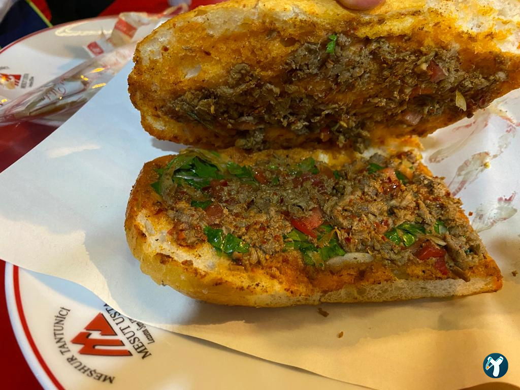 Meşhur Tantuni̇ci̇ Mesut Usta