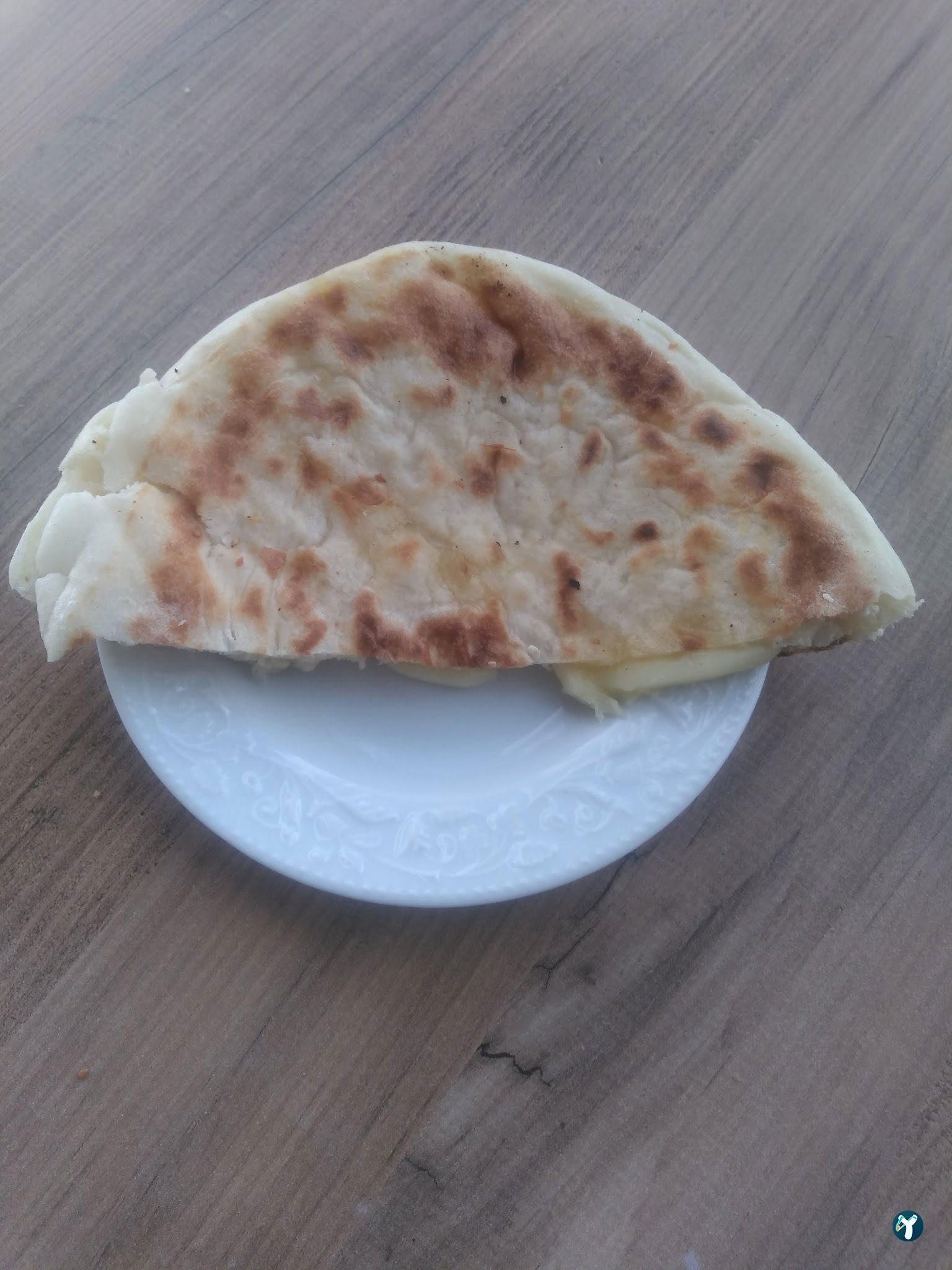 Köylü Kızı Bazlama Tost Ve Tavuklu Pilav