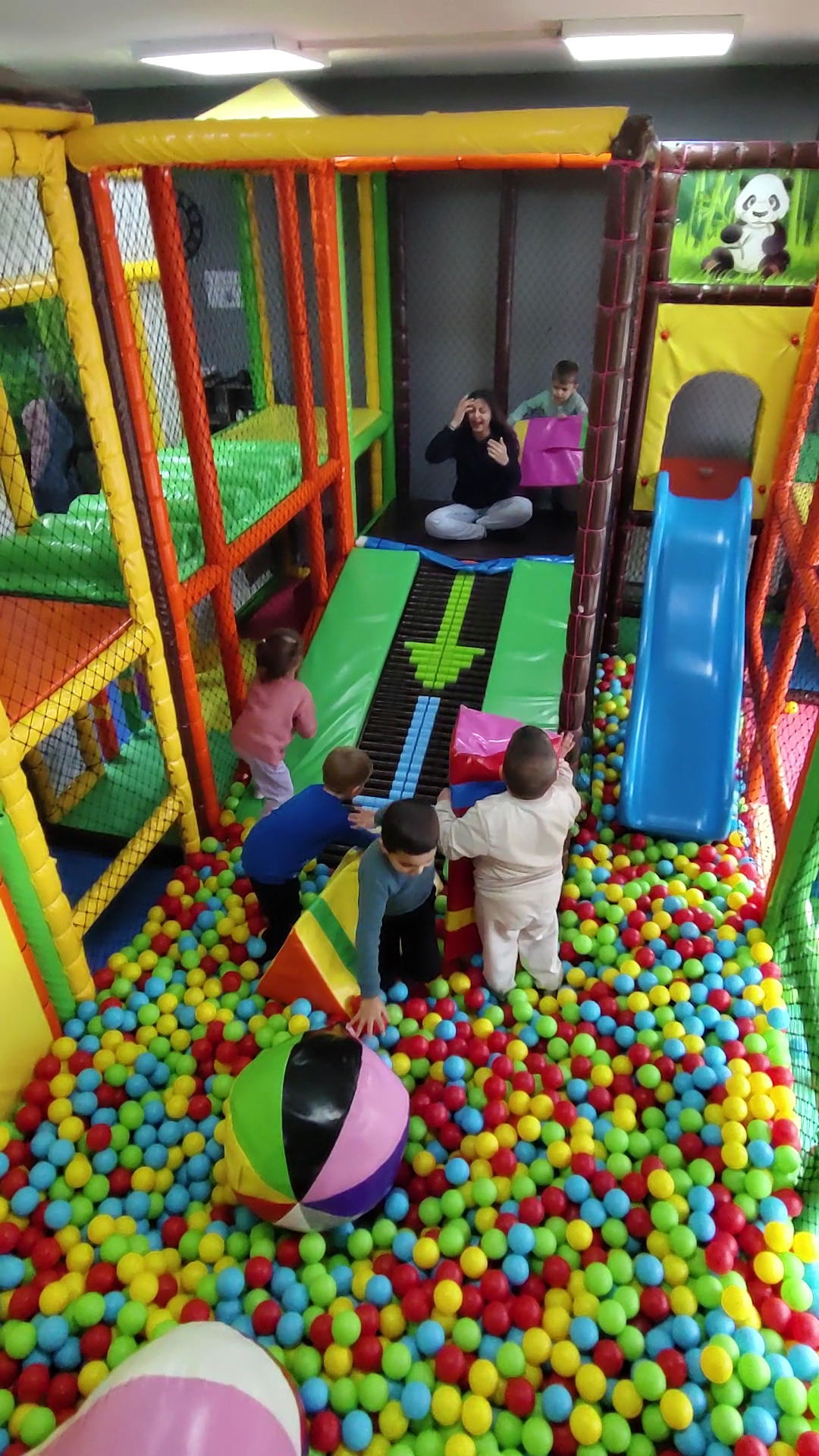 Betüş Ki̇Ds Cafe Eğlence Merkezi/Çorlu Oyun Evi