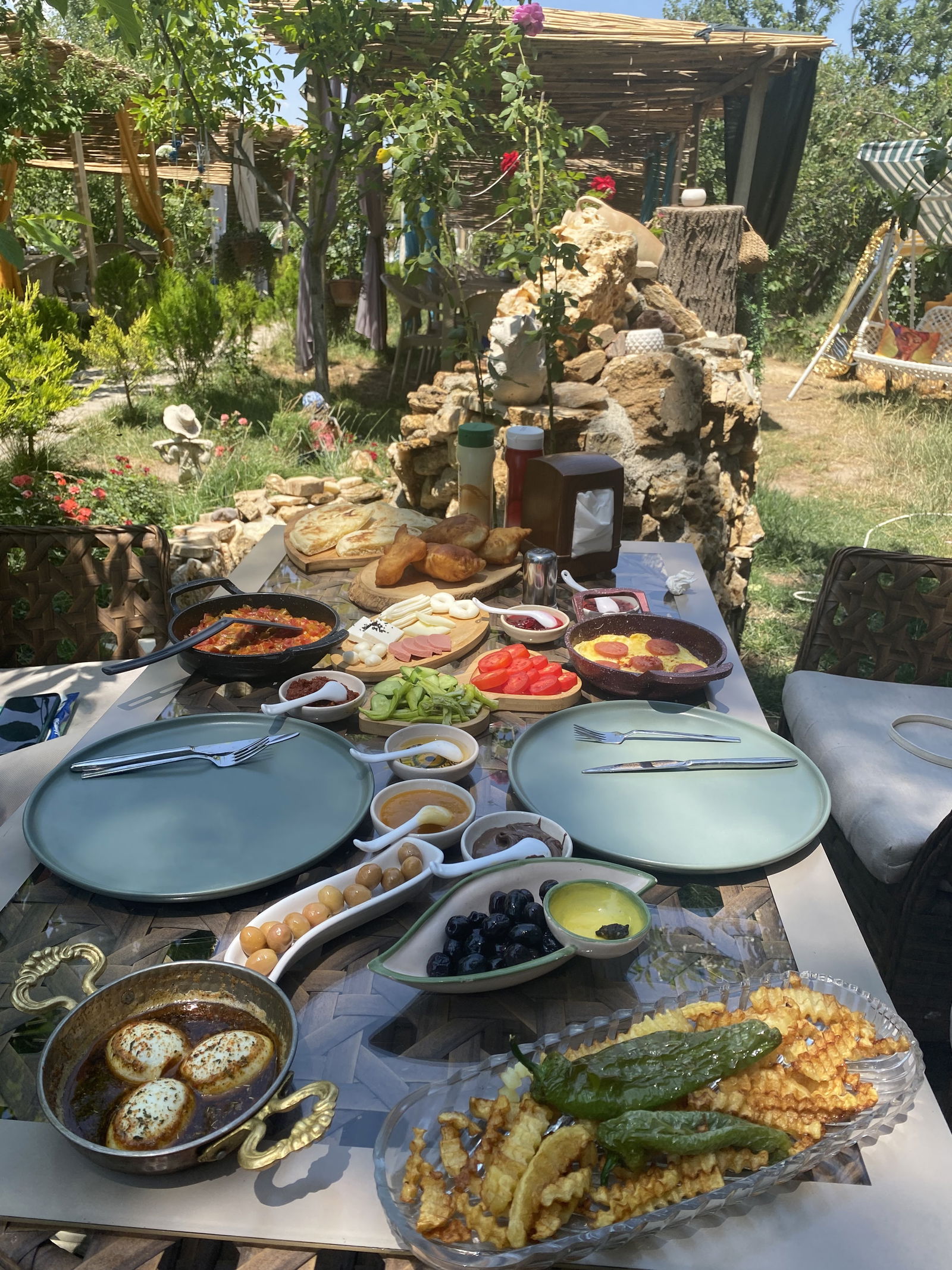 Saklı Bahçe Kahvaltı & Restoran