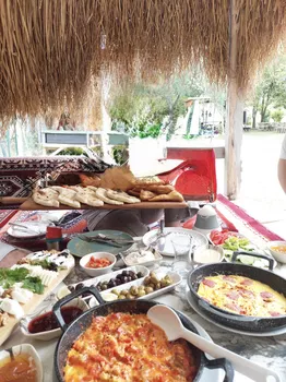Saklı Bahçe Kahvaltı & Restoran resimleri