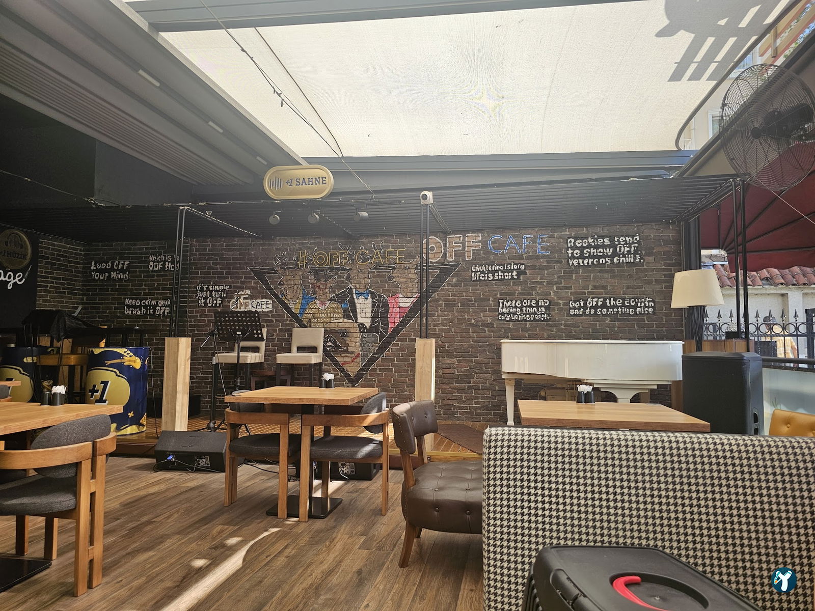 Off Cafe