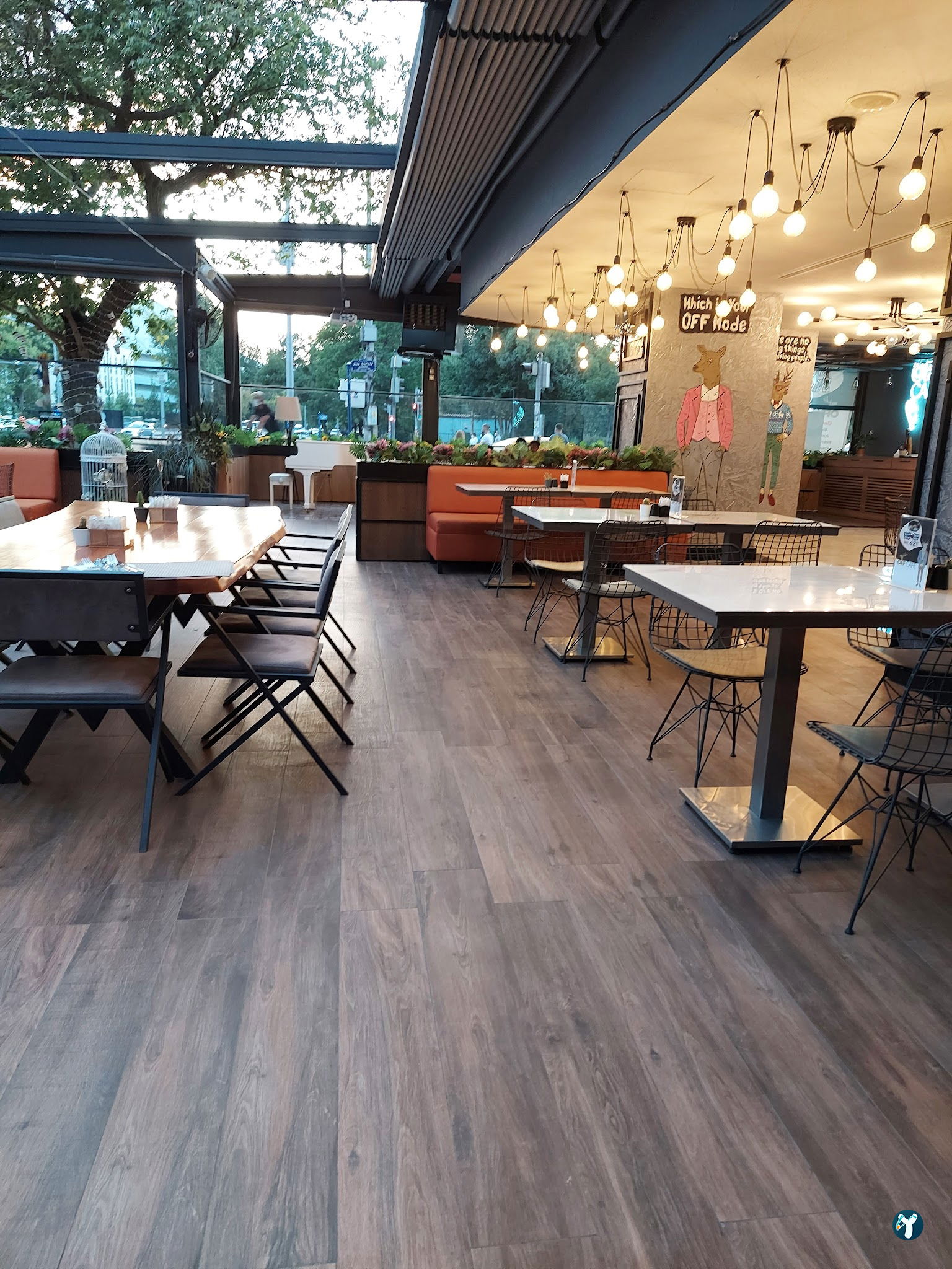 Off Cafe