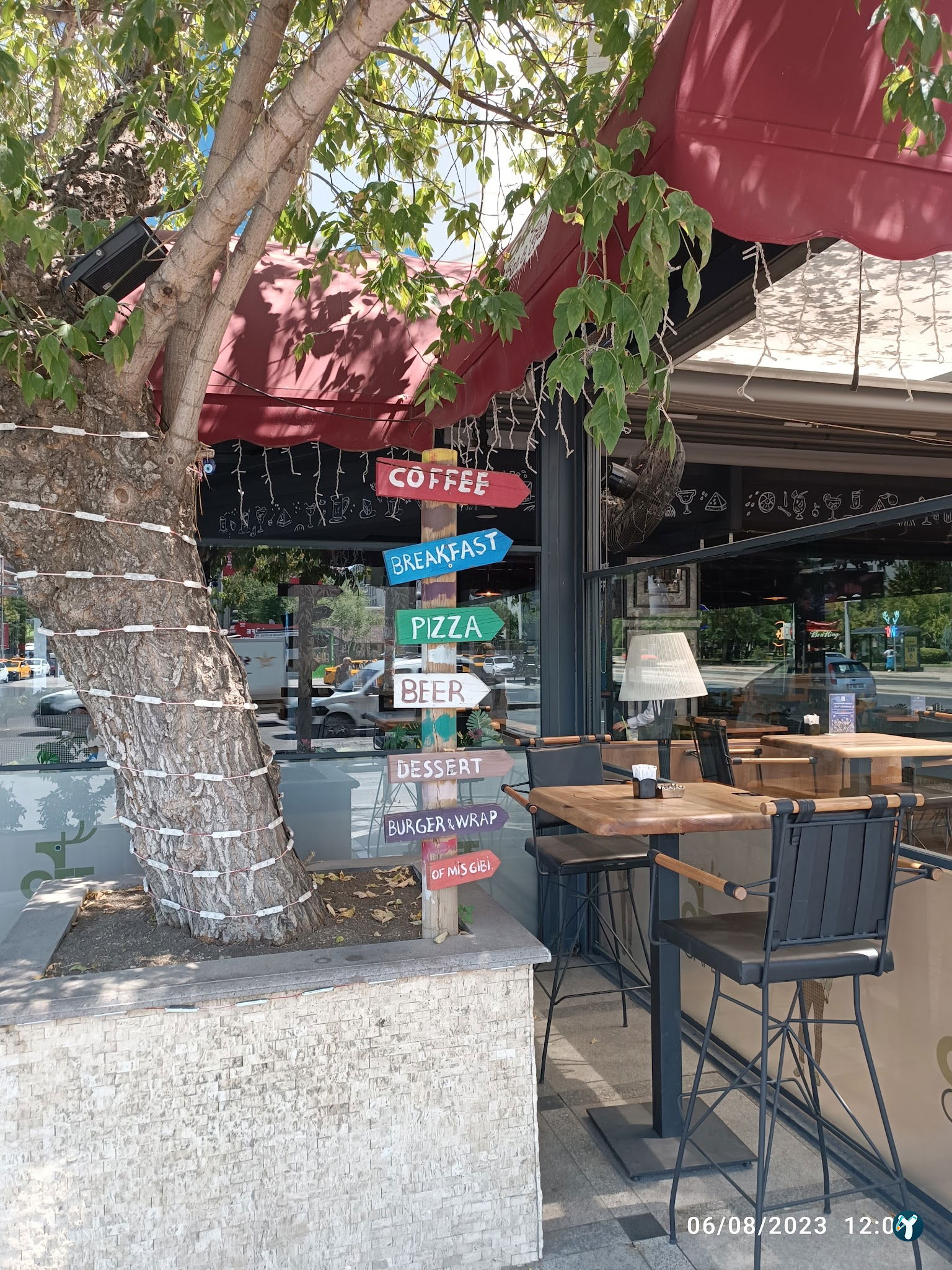 Off Cafe