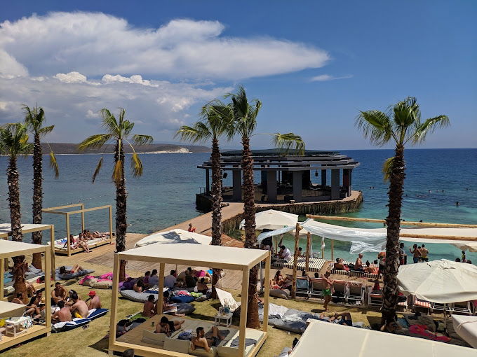 KafePi Beach Club