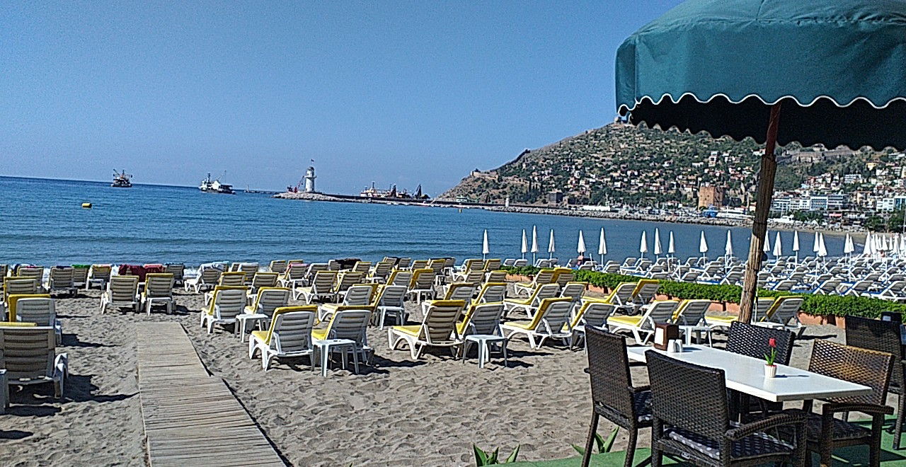 Alanya Elvis Beach Cafe Bar