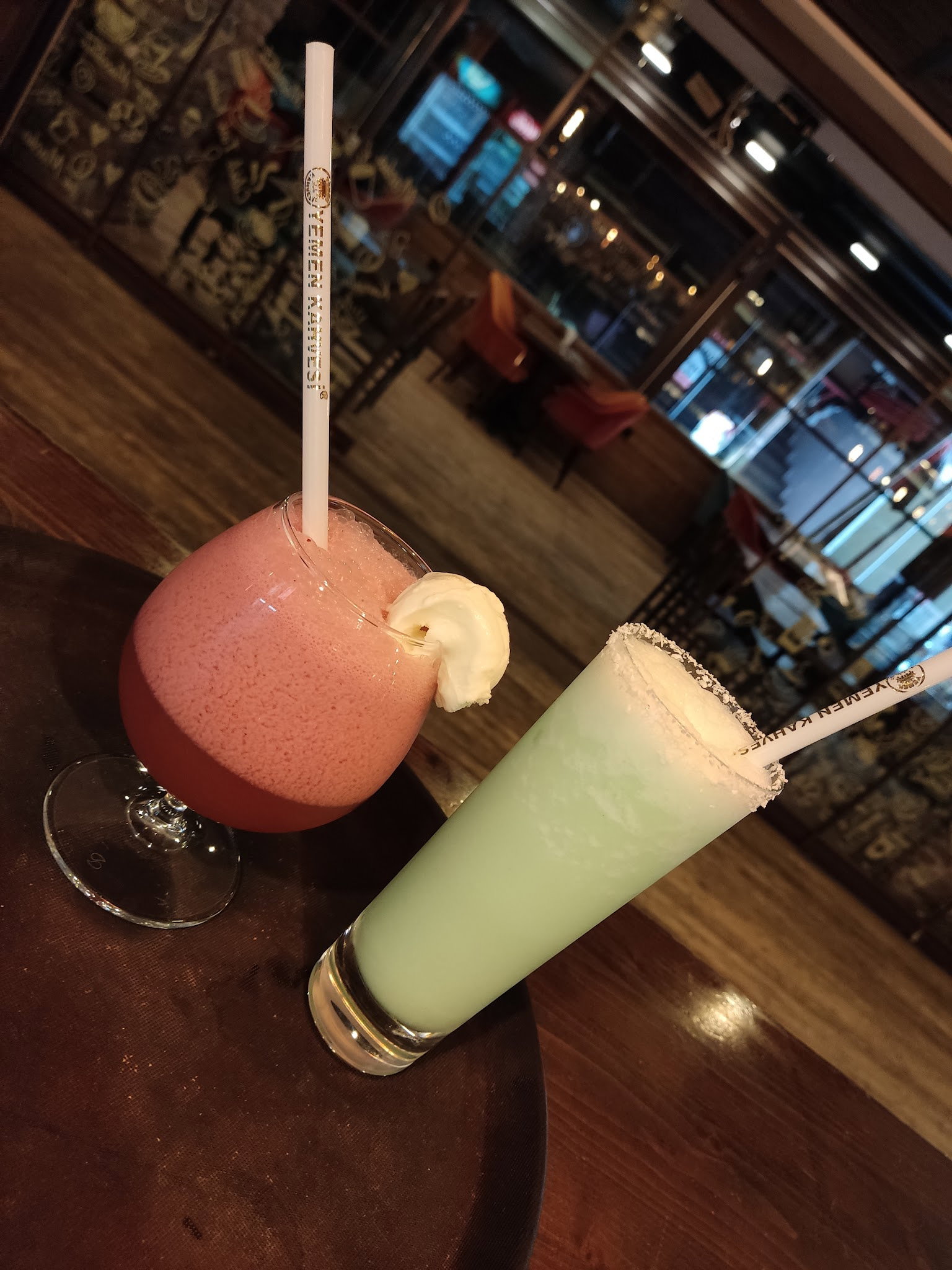 İz Cafe & Restaurant