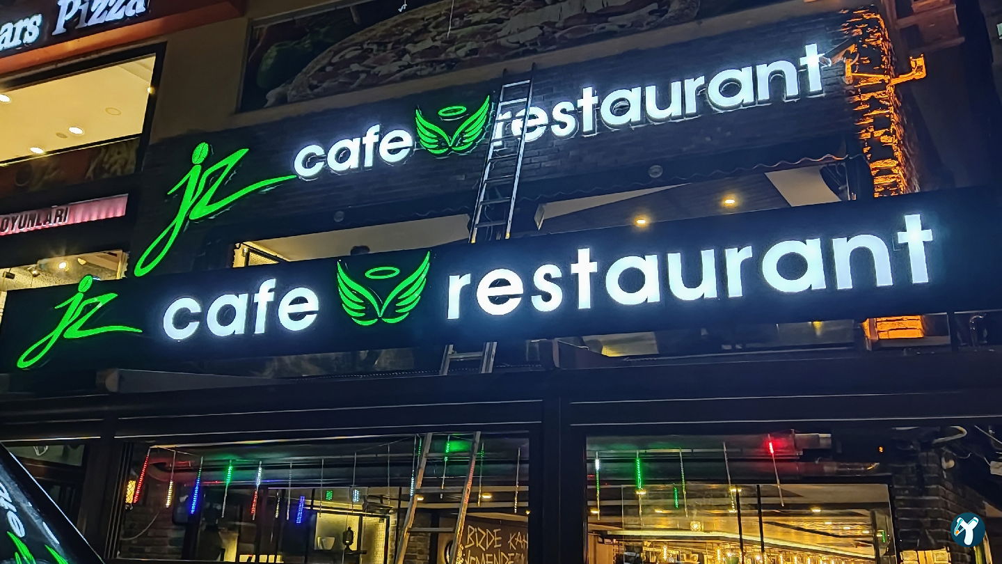 İz Cafe & Restaurant