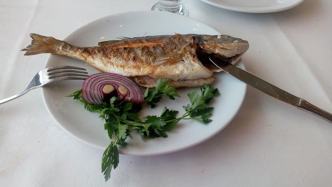 Veli Usta Orfoz Balik ve Et Restaurant