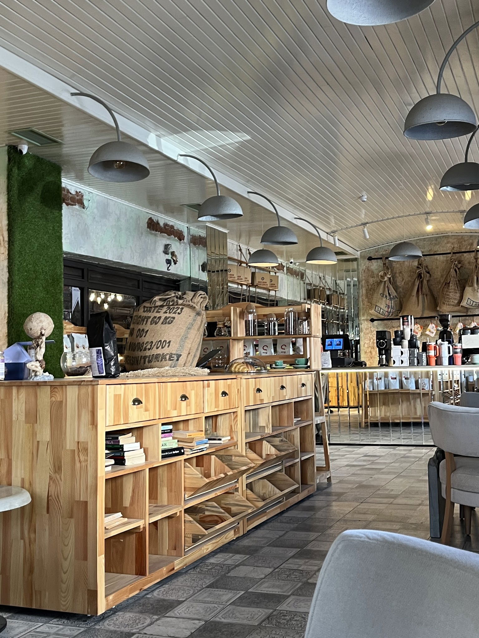 Qapcul Coffee & Roastery