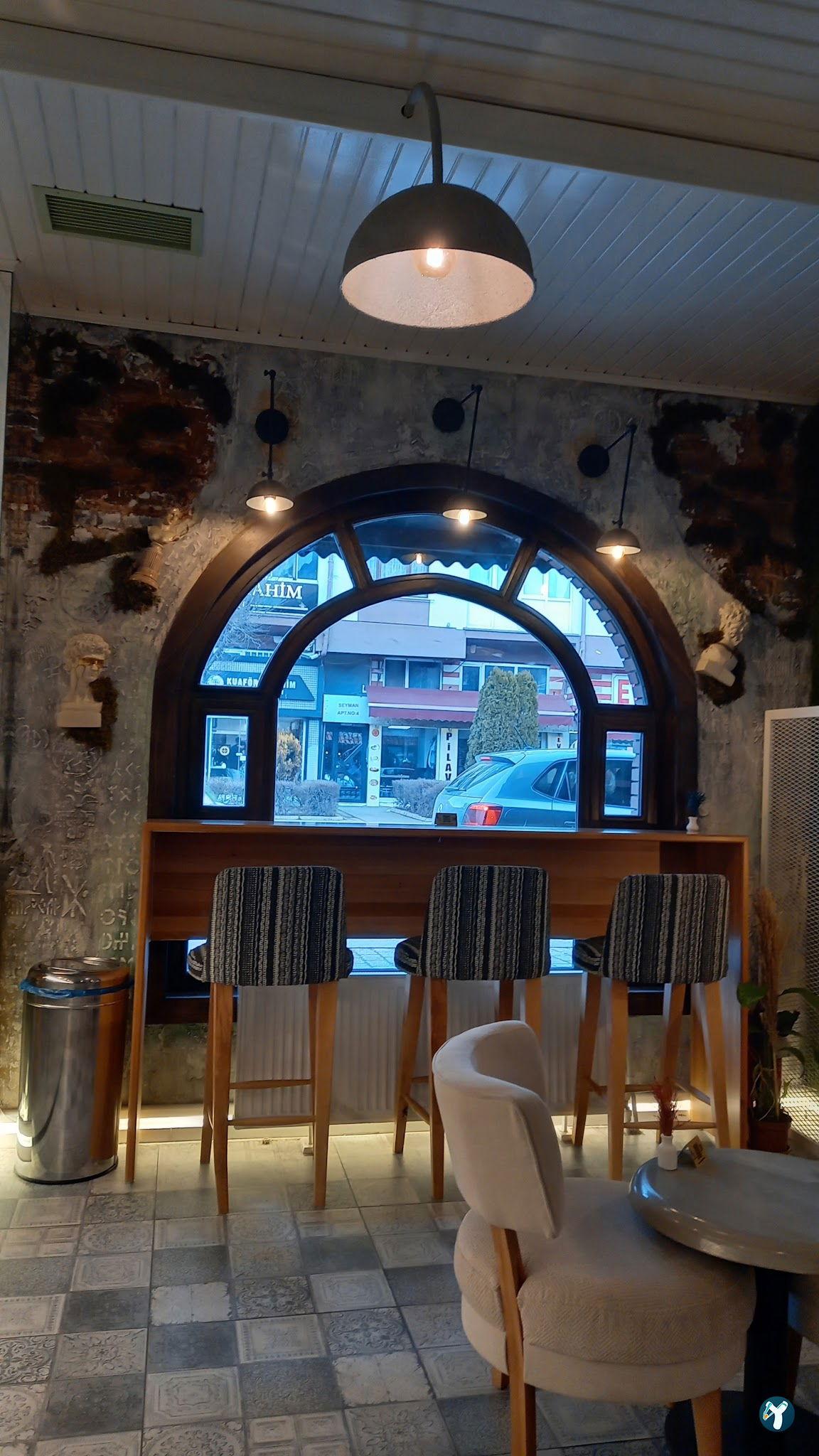 Qapcul Coffee & Roastery