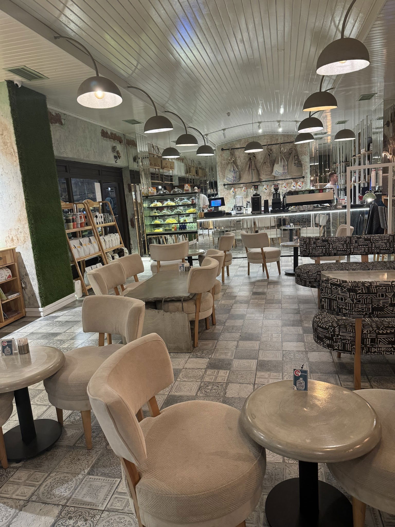 Qapcul Coffee & Roastery