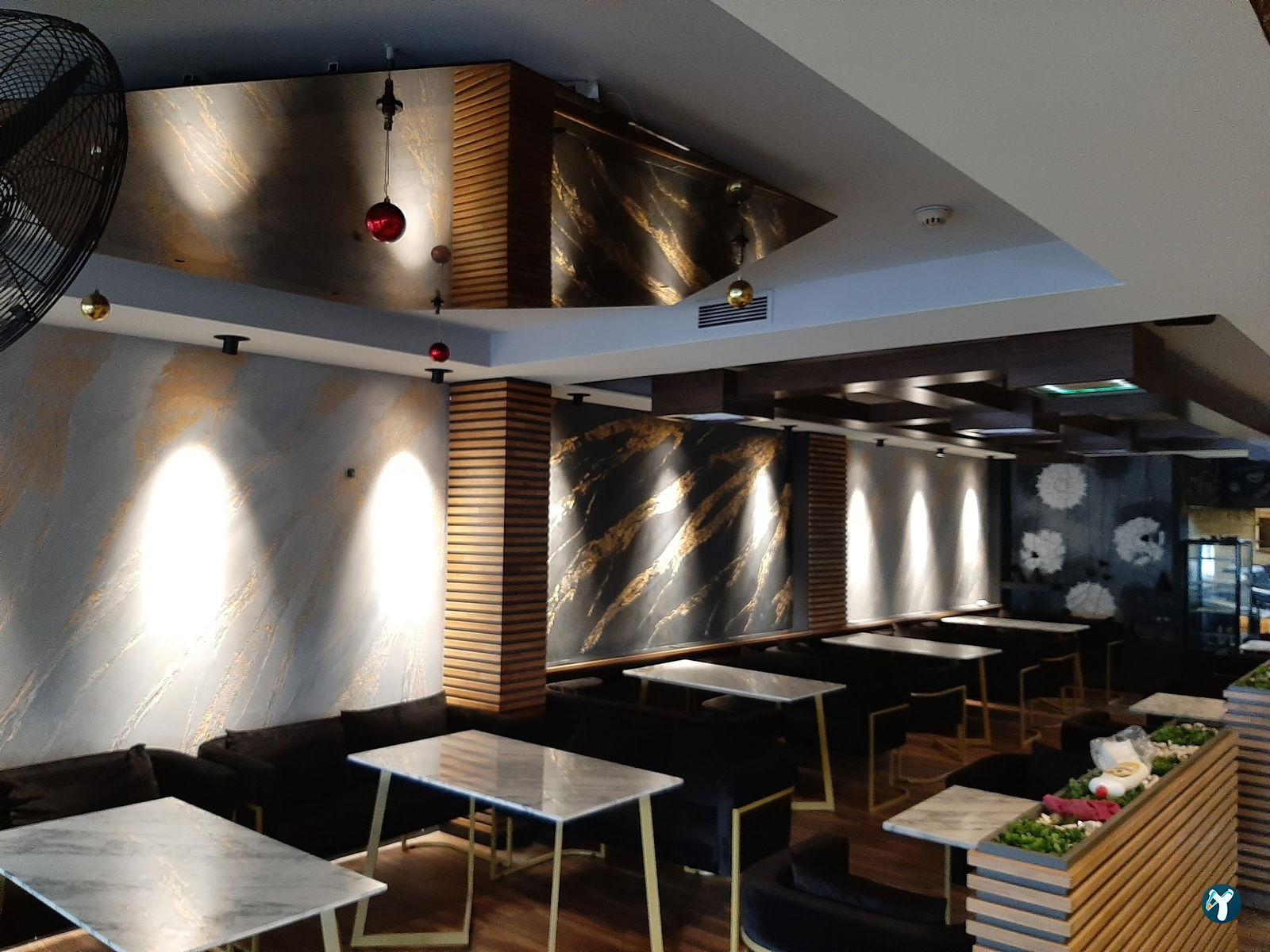 Wonders Lounge